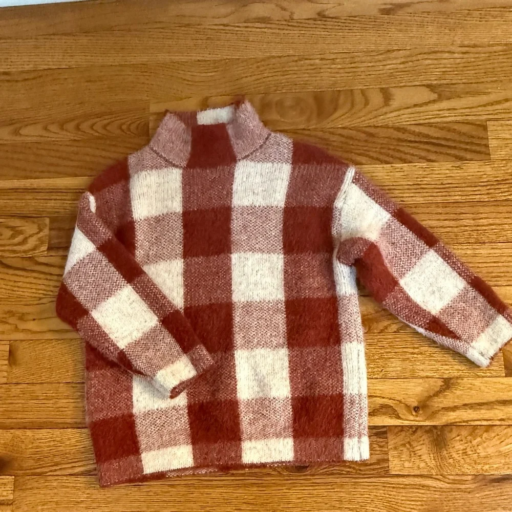 Zara Kids Buffalo Plaid Red & Cream Plaid Soft Fuzzy Knit Warm Winter Sweater 6 - Picture 1 of 7